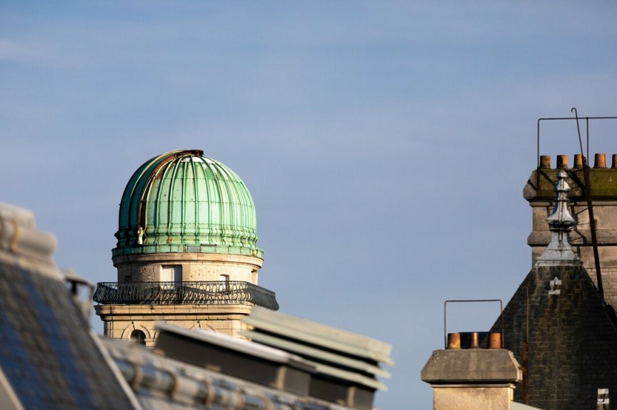 vue de la terrasse du Panthéon : La coupole de l'Observatoire de la Sorbonne.