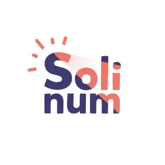 Le logo de Solinum ; le S de Solinum éclaire les autres lettres en référance à son projet de visibilisation des services d'aide aux personnes vulnérables